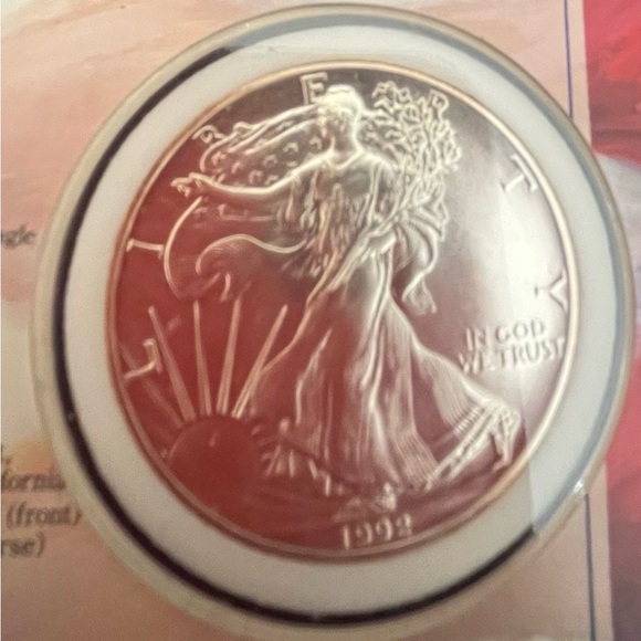 1992 Silver Dollar - Picture 1 of 5